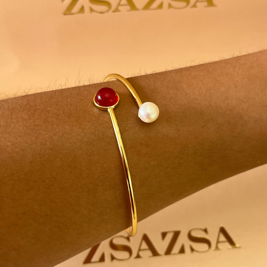 Red resin & pearl set