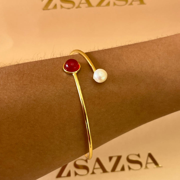 Red resin & pearl set