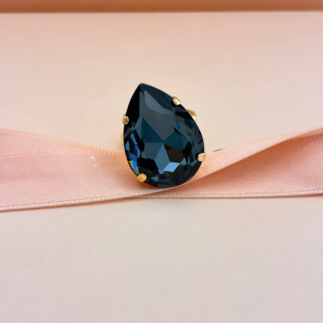 Big teardrop navy blue gold plated ring