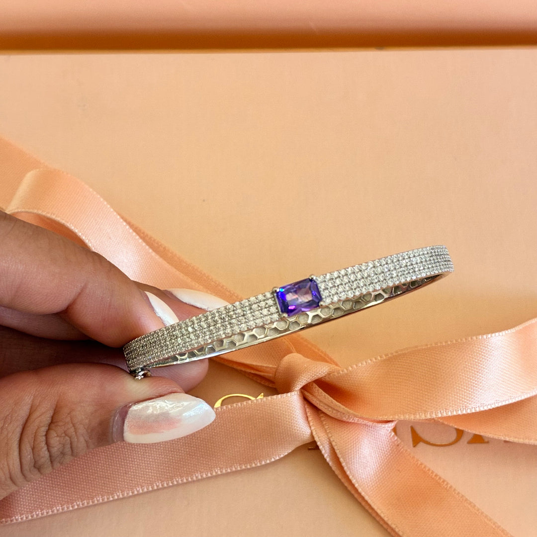 Zircone Rectangular lilac in the middle sterling silver bangle