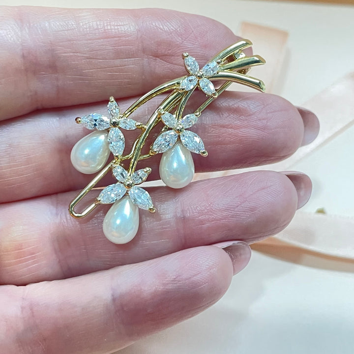Gold Teardrop pearl cubic zircone hairclip