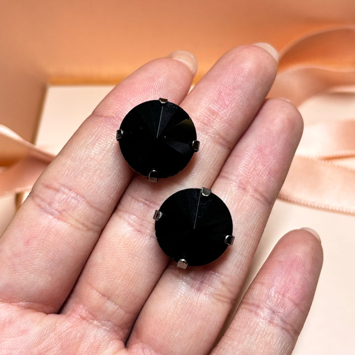 Basic black rhinestone studs