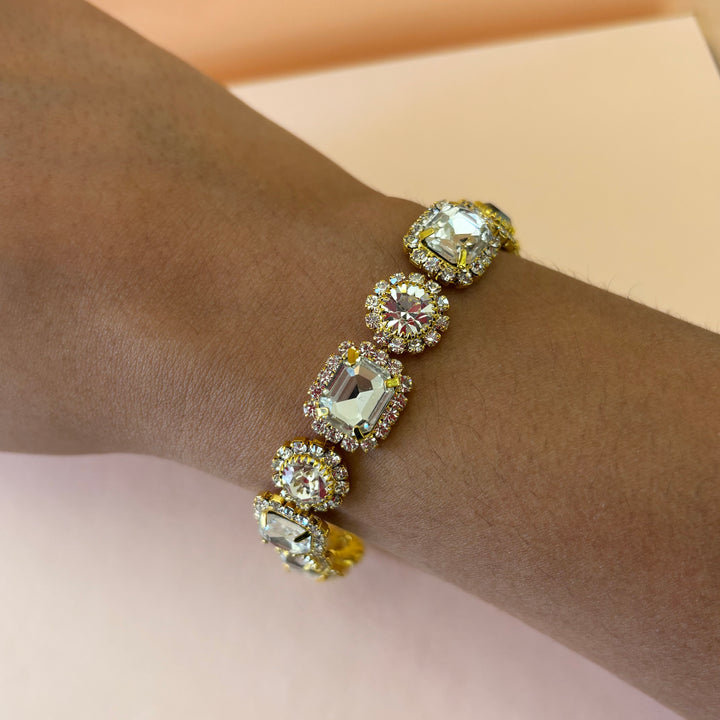 Elegant rhinestone bracelet