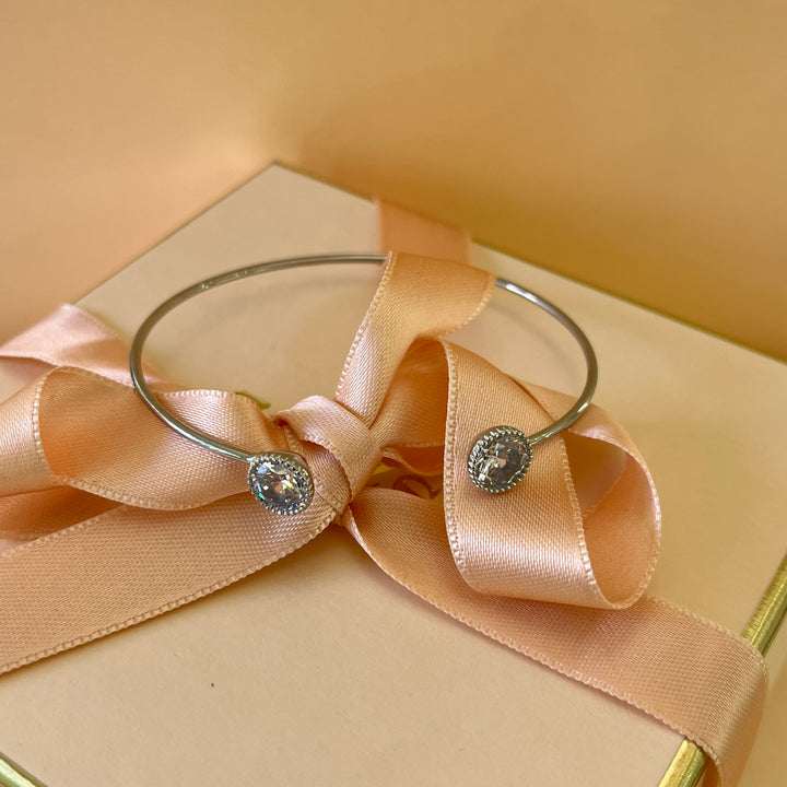 Round silver zircone open bangle