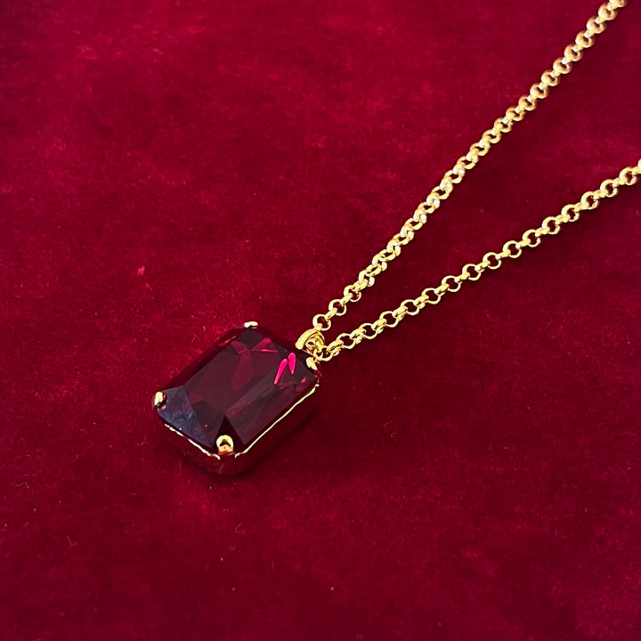 Dark red preciosa Crystals set