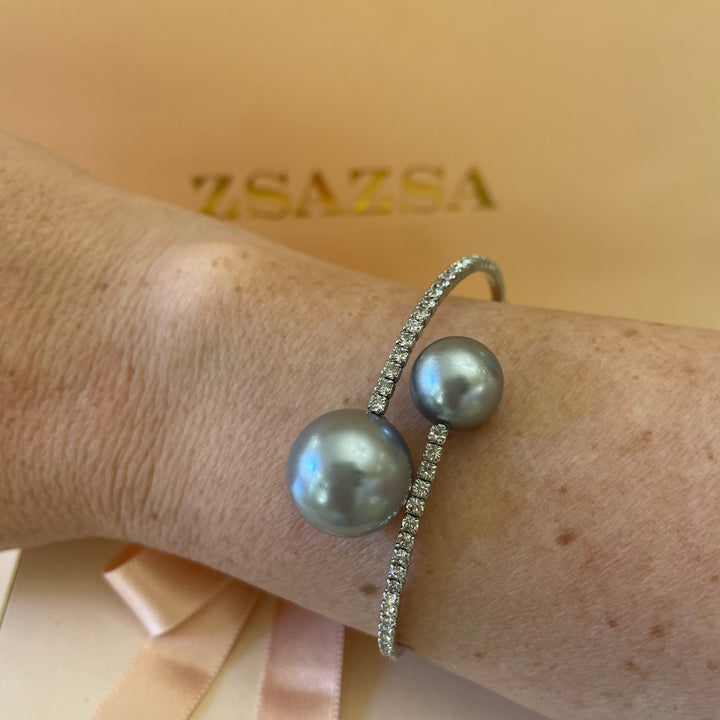 Grey pearls bangle