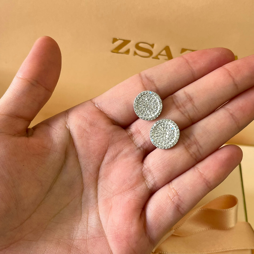 Round zircone studs