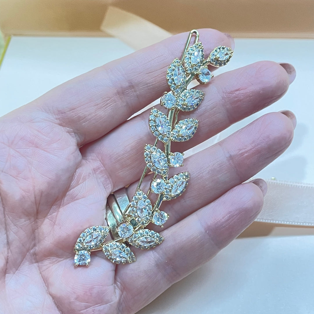 Gold cubic leaf hair clip