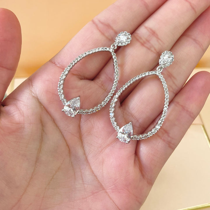 Silver zircone oval earrings