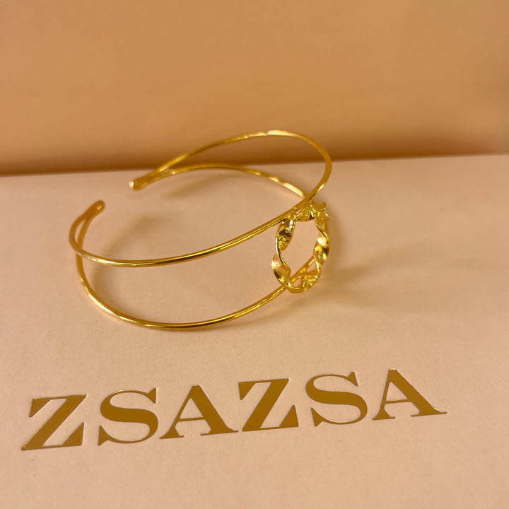 Twisted circle gold handmade set