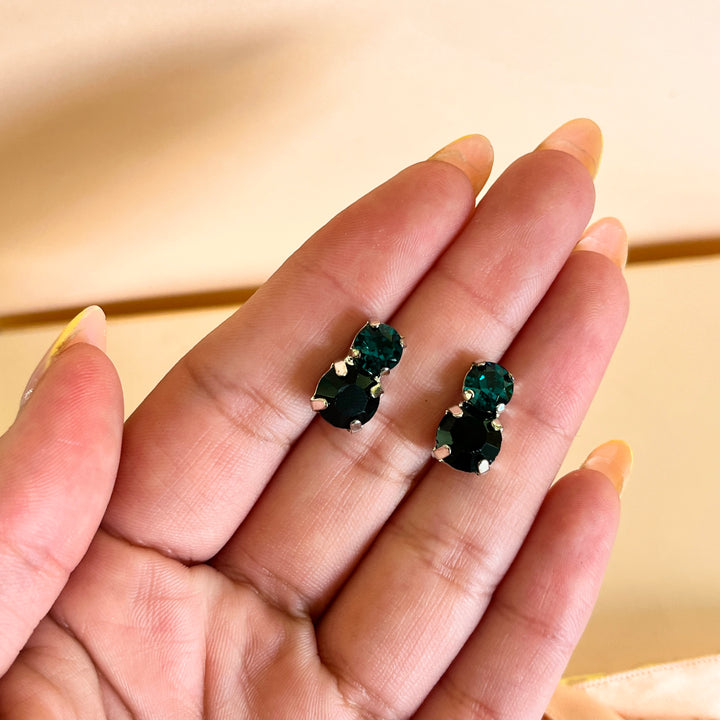 Dark green preciosa crystals studs