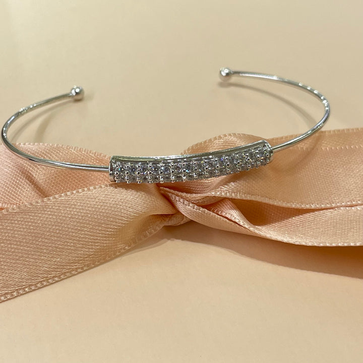 Dainty bangle