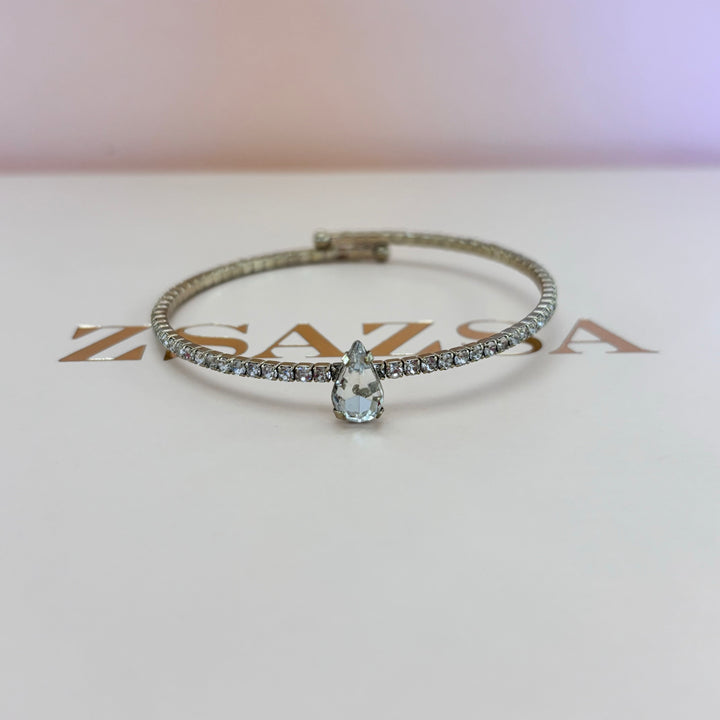 Dainty bangle