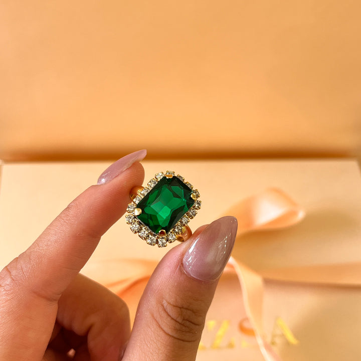 Dark green rectangular Preciosa crystals pendant and ring