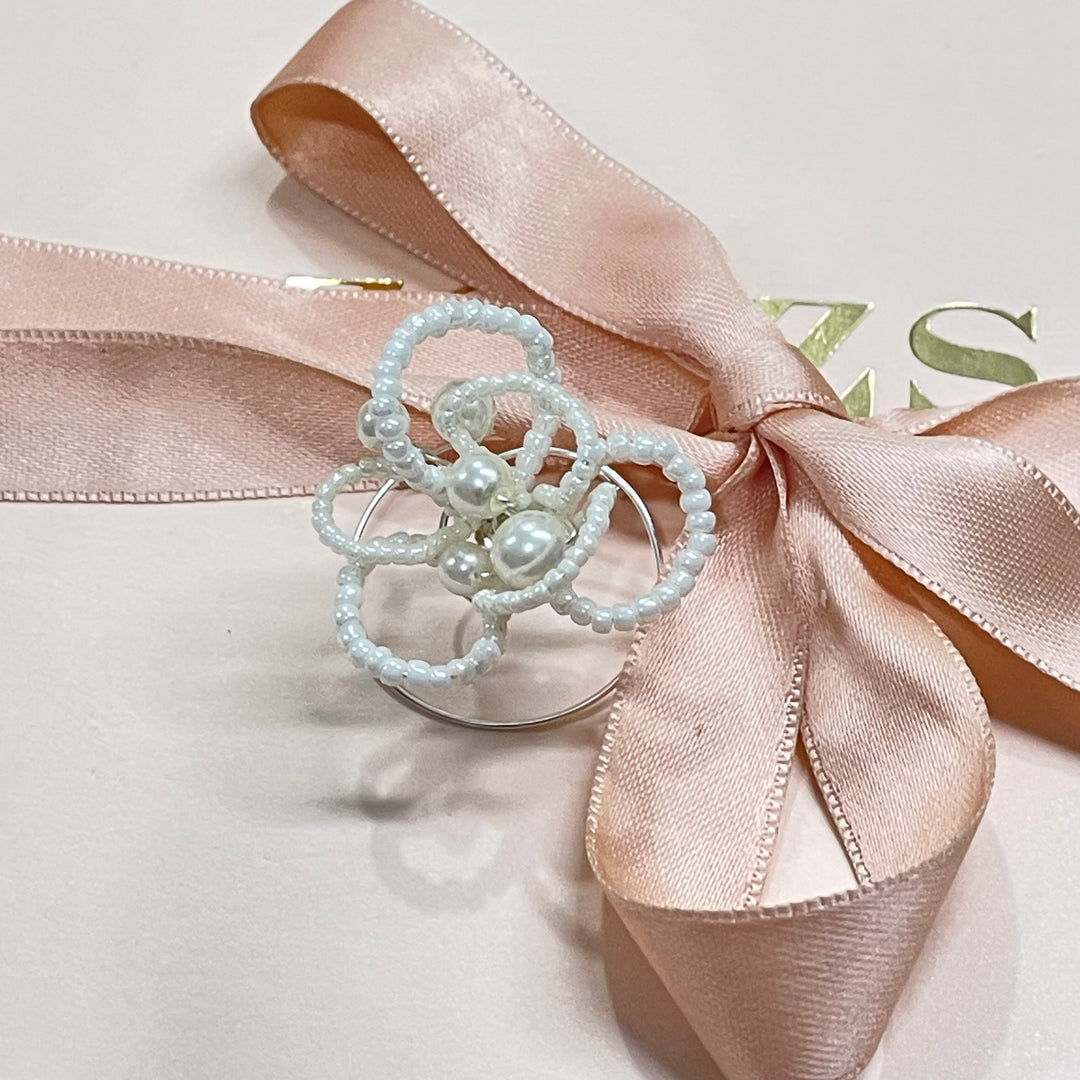 Flower hair pearl spiral