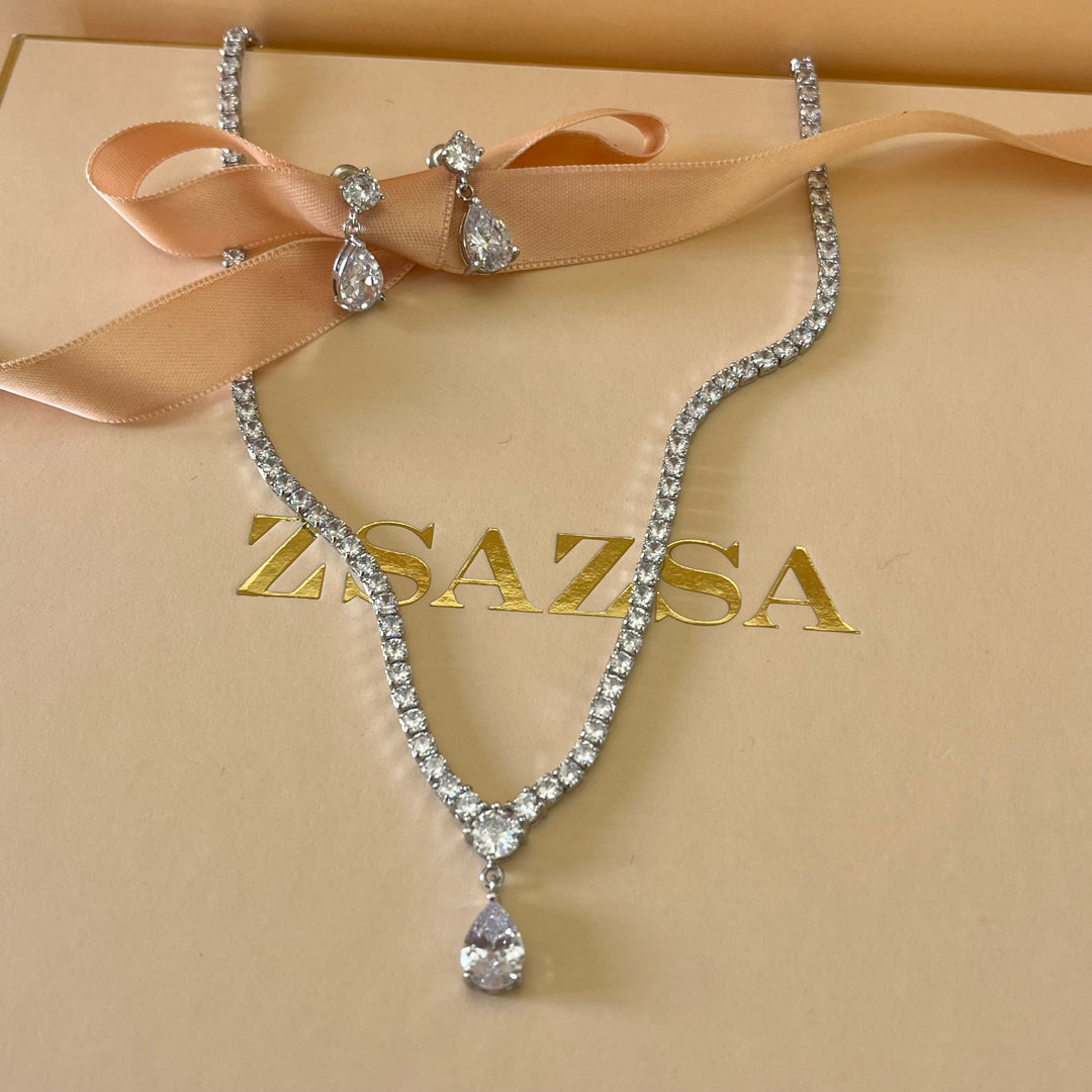 Silver zircone teardrop set