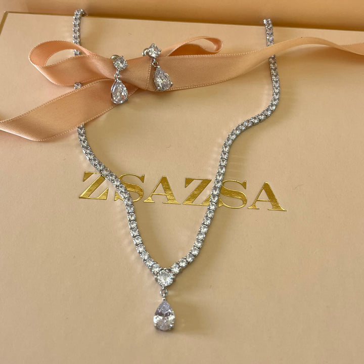 Silver zircone teardrop set