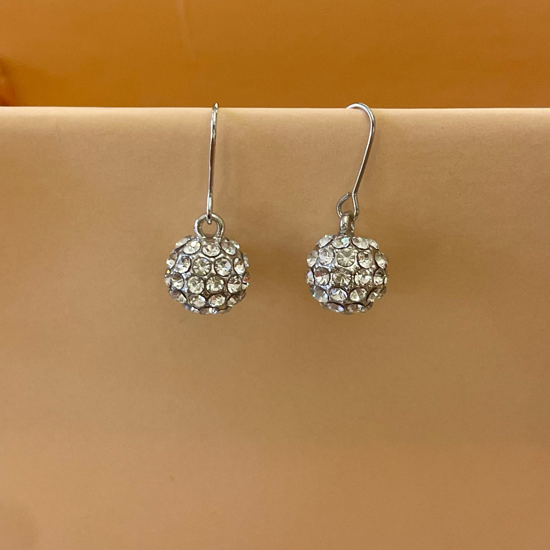 Grey pearls and rhinestone set