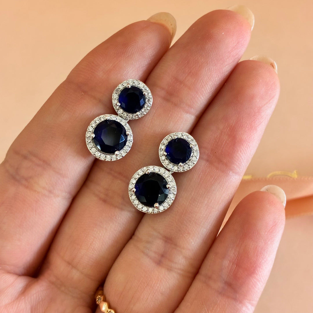 Double round navy blue zircone earrings