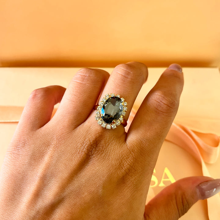 Grey oval preciosa crystals set