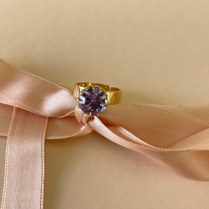 Lilac Preciosa crystals gold plated Ring