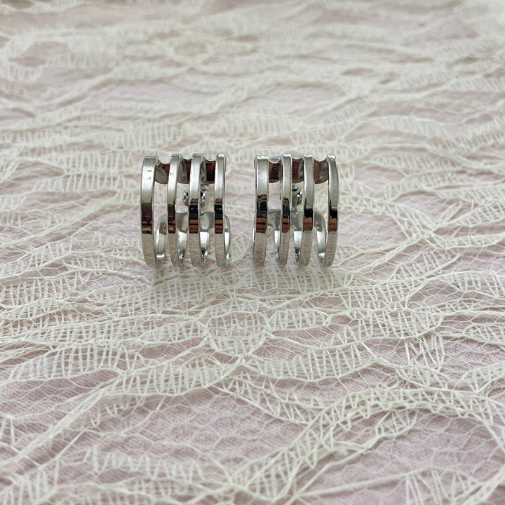 Basic silver clips earrings