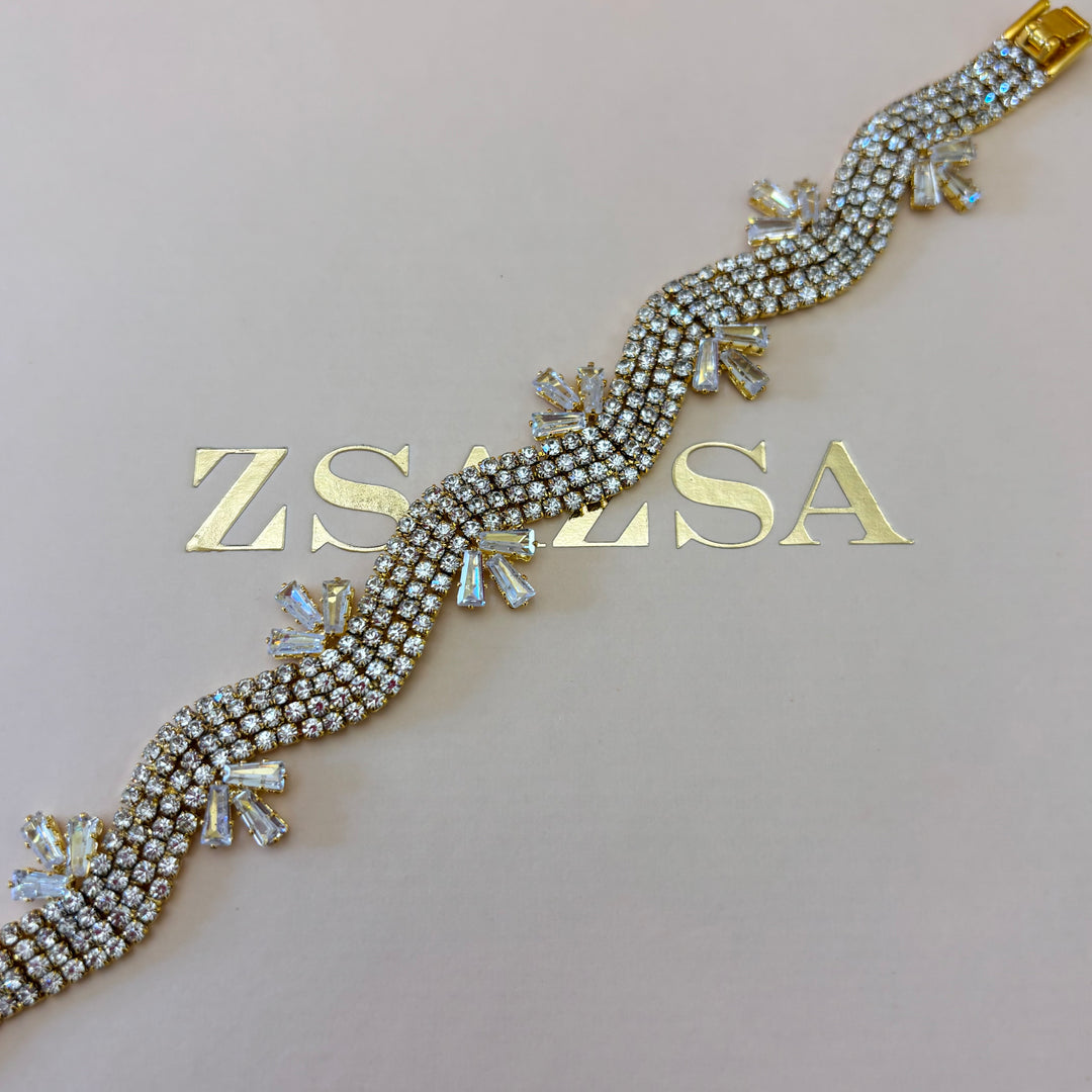 Elegant rhinestone bangle