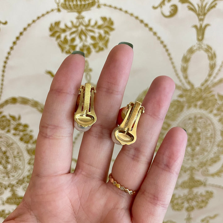 Coral and pearl clips earrings medium