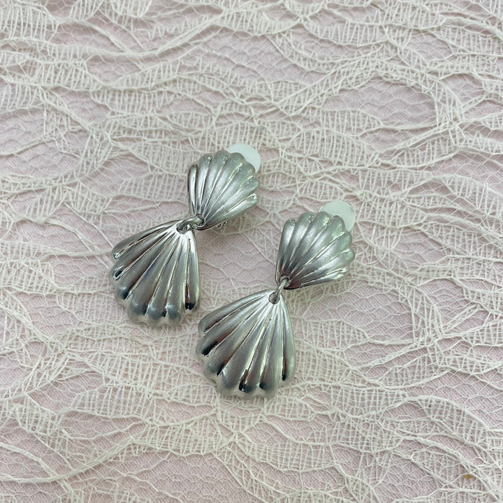 Sea shell silver clips earrings