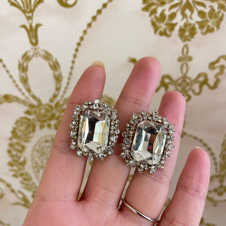 Big stone gold clips earrings