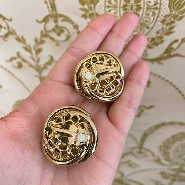 Black pearls gold plated clip on earrings