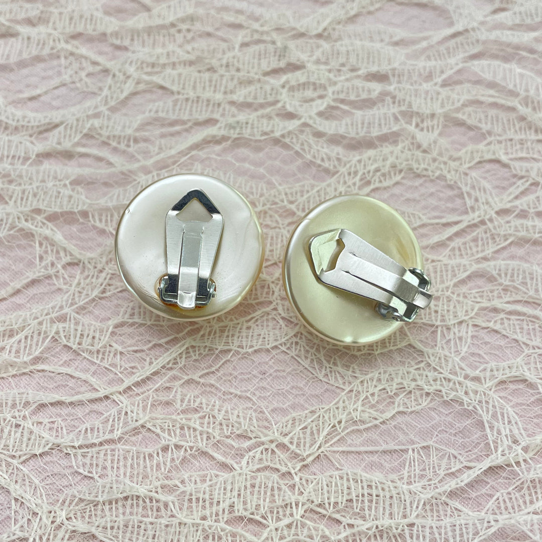 Half ball pearls clips earrings