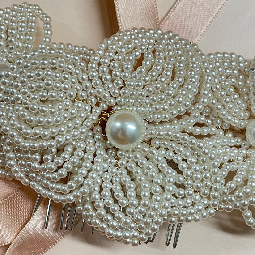 Handmade pearls comb