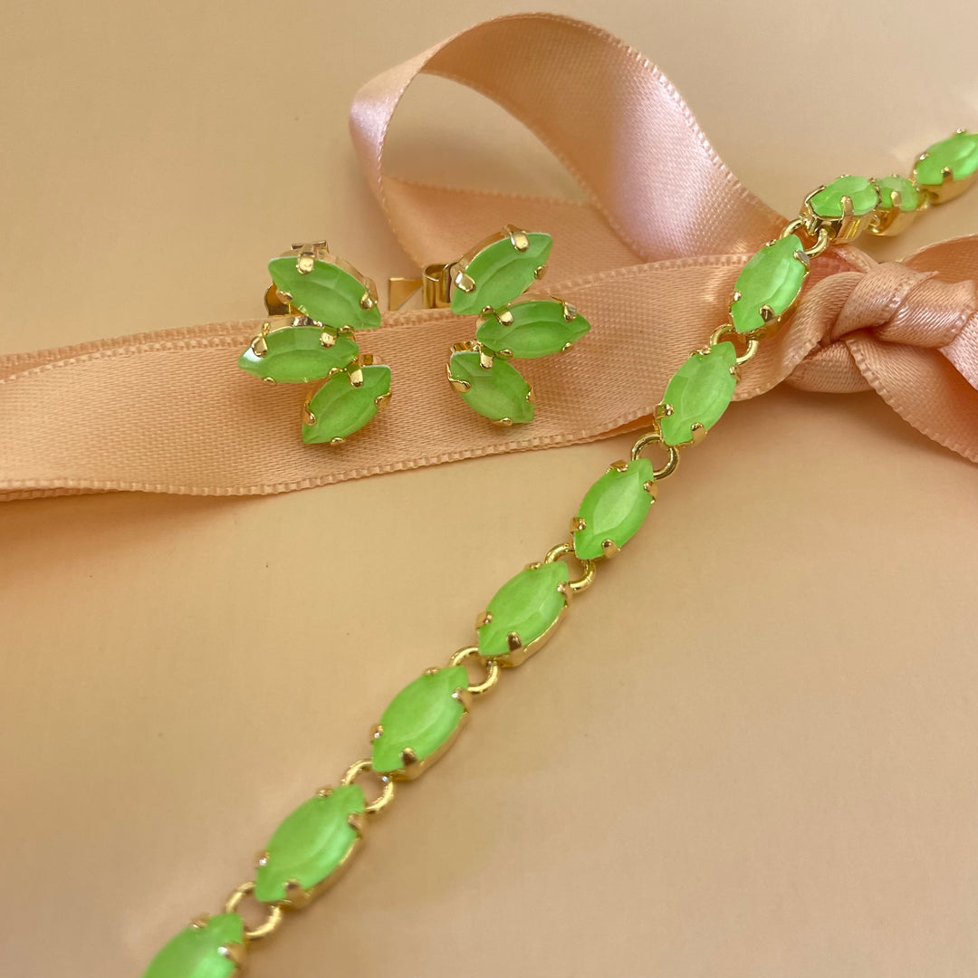 Neon green summer set