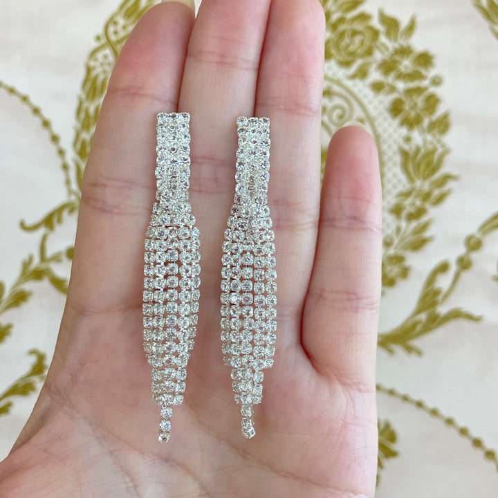 Elegant fringe earrings