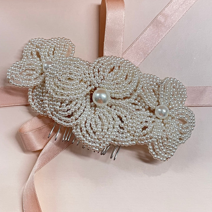 Handmade pearls comb