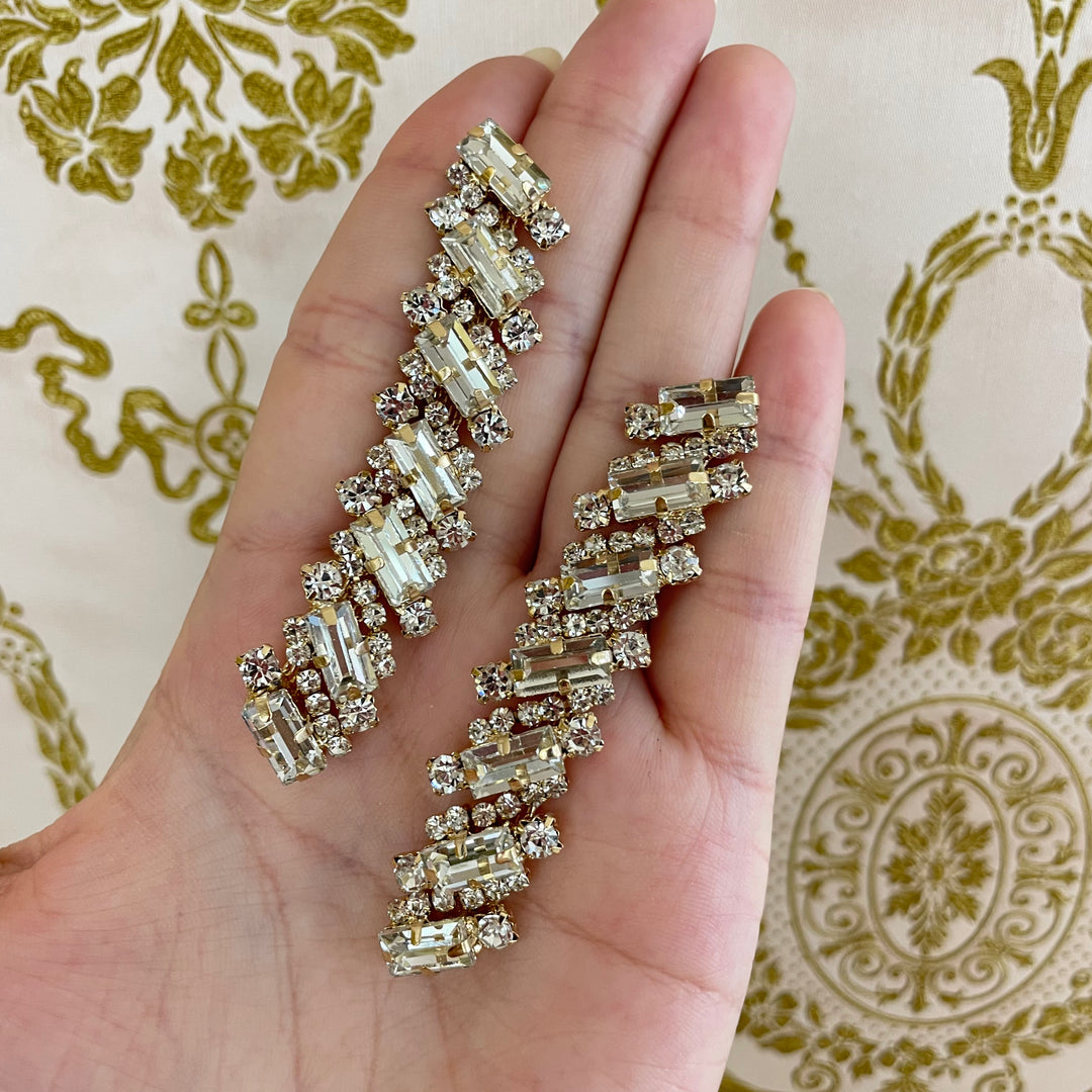Elegant earrings