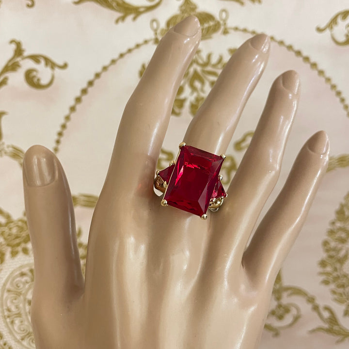 Big stone elasticated ring