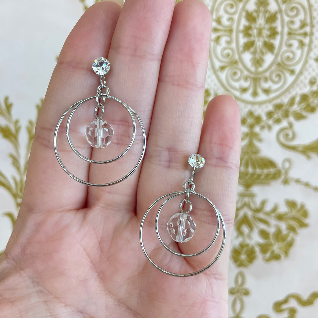 Round silver earrings