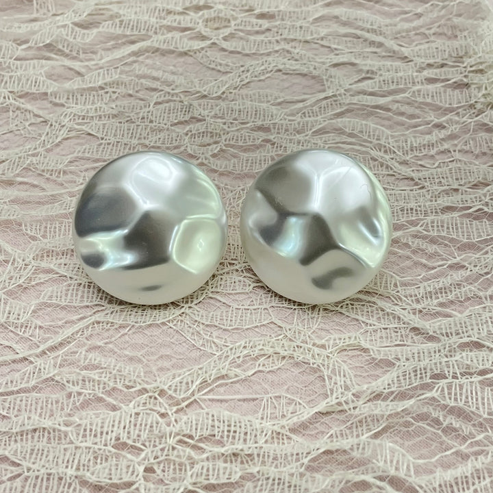 Button pearls clips earrings