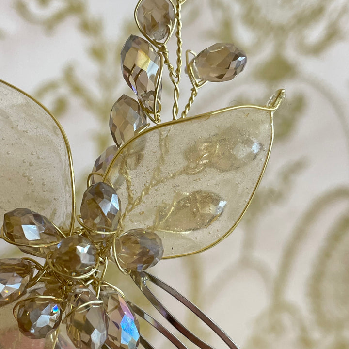 Small gold hair comb