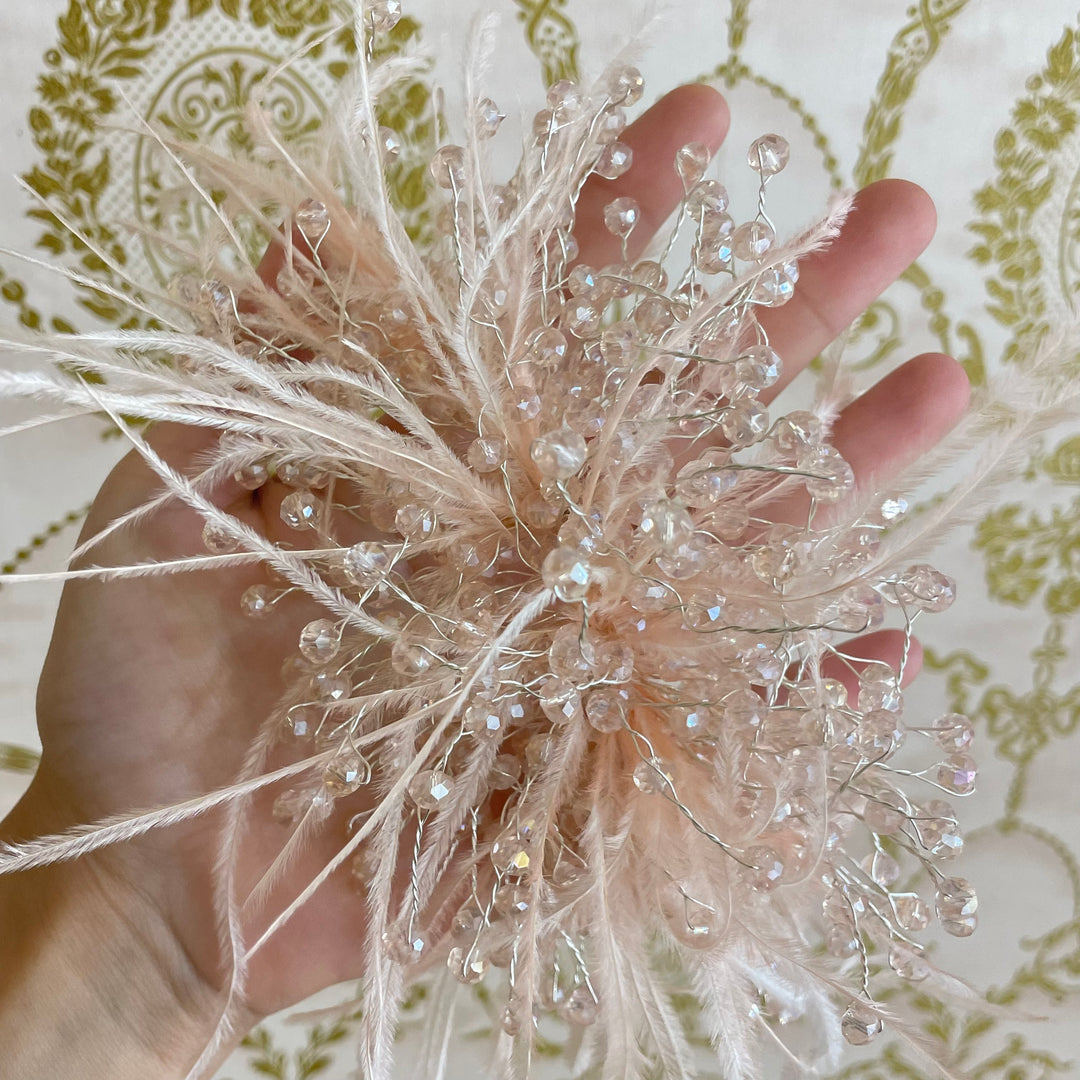 Light pink feathers headpiece