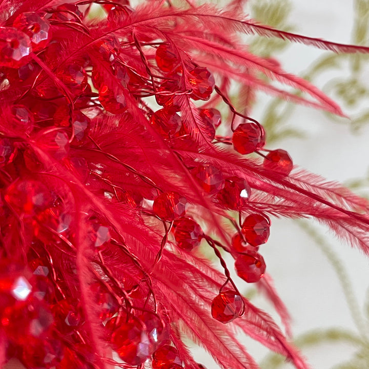 Light red feathers headpiece