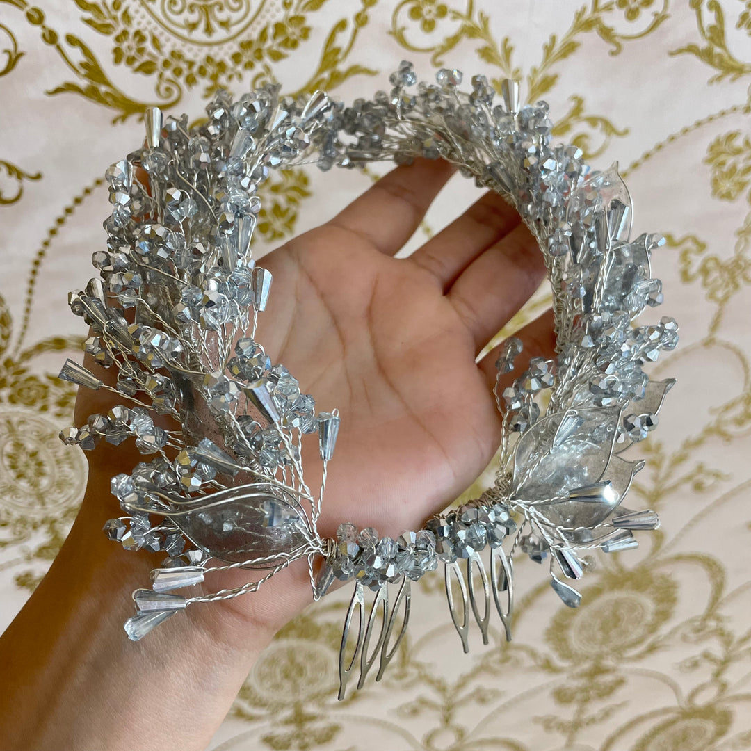 Silver hair vine with comb