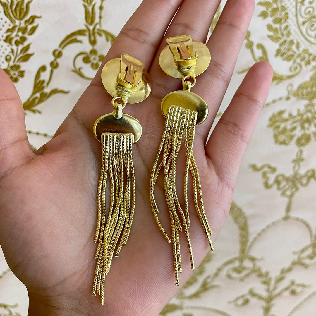 Pearl & gold clip earrings