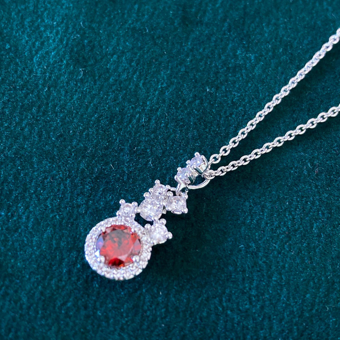Red zircone pendant