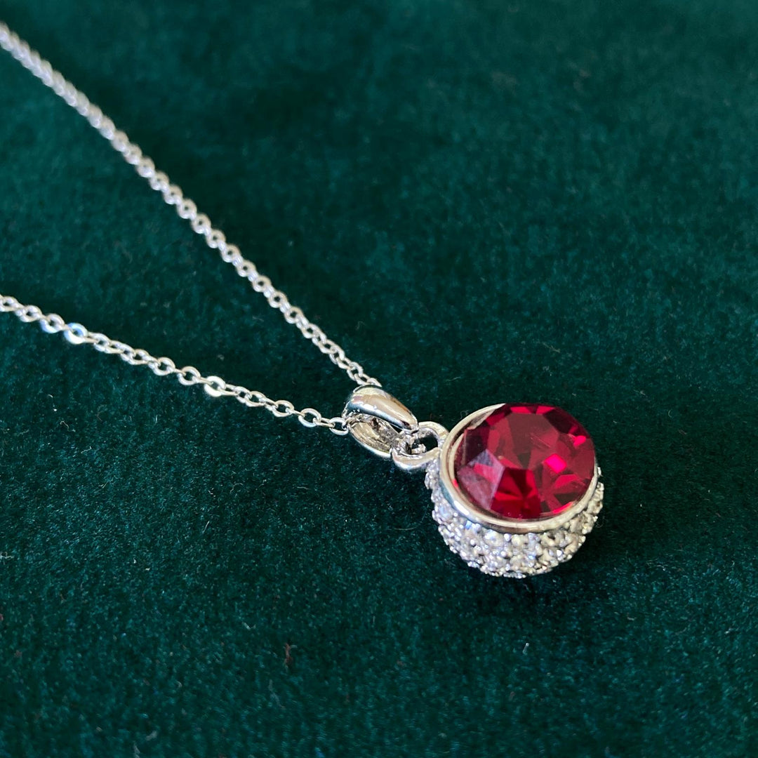 Red zircone pendant
