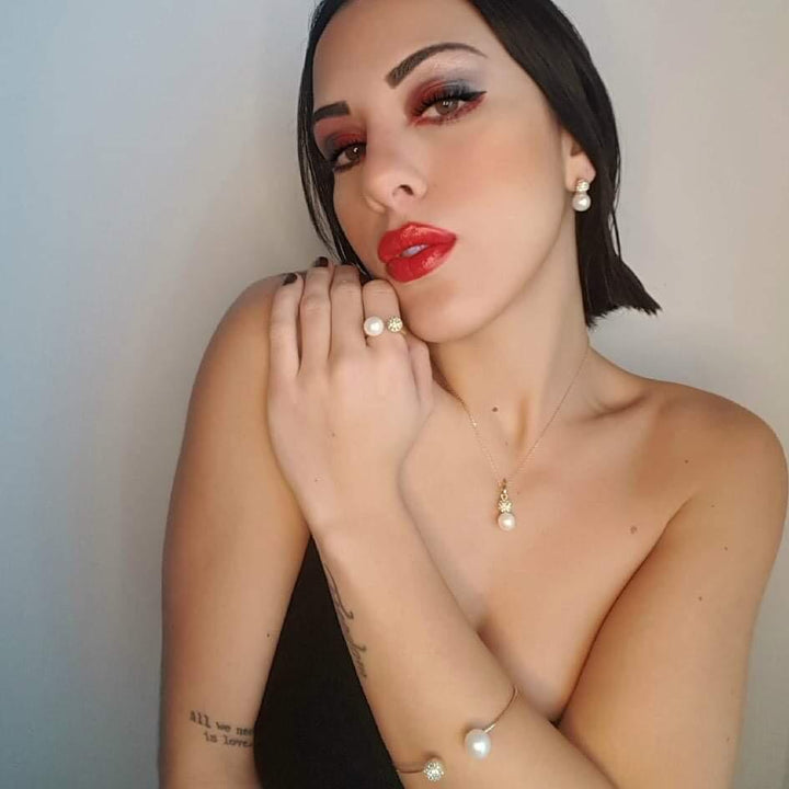 Gold Elegant Pearl Set