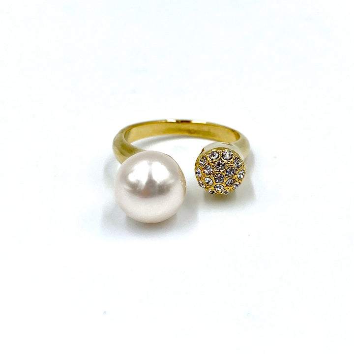 Elegant cream pearl & gold set