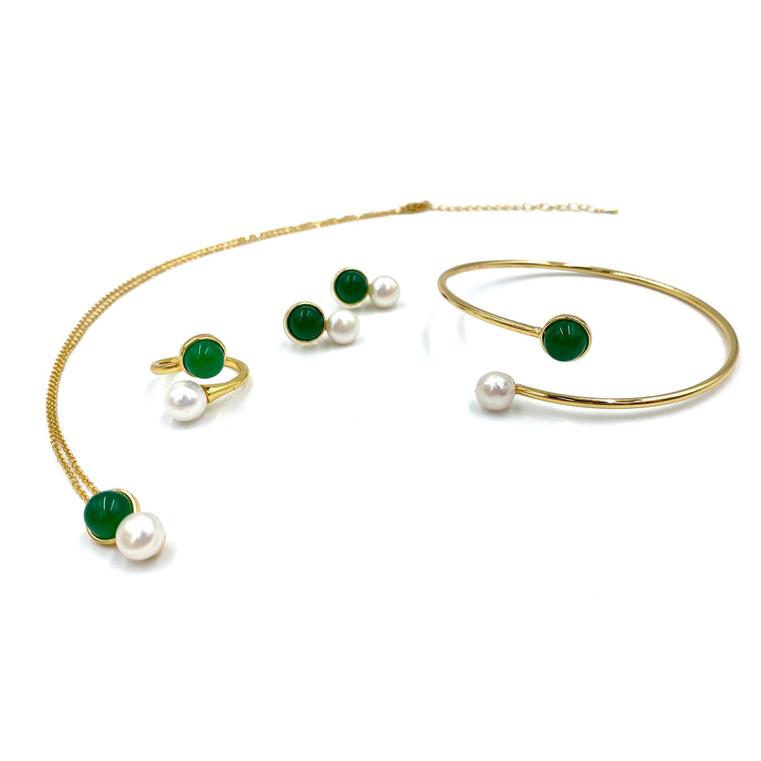 ELEGANT green and PEARL SET